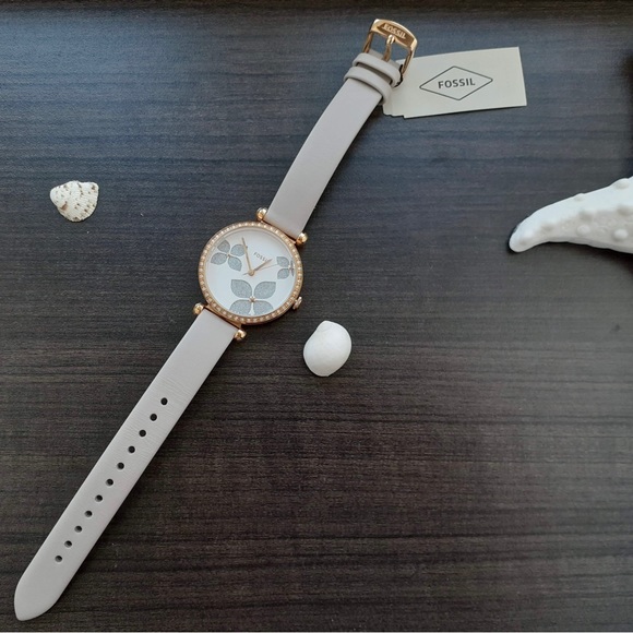 Fossil Watch - Picture 4 of 4
